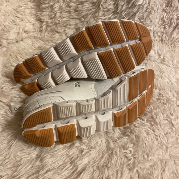 Mens On Cloud Running Shoes - Picture 5 of 7